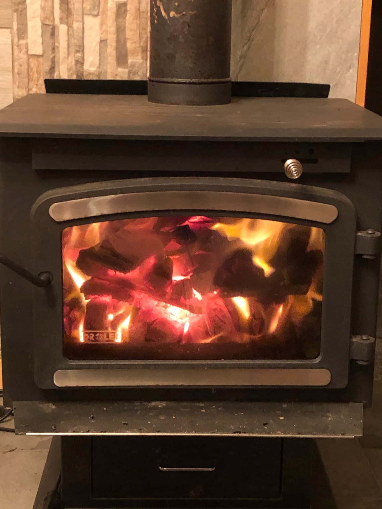 Wood burning stove